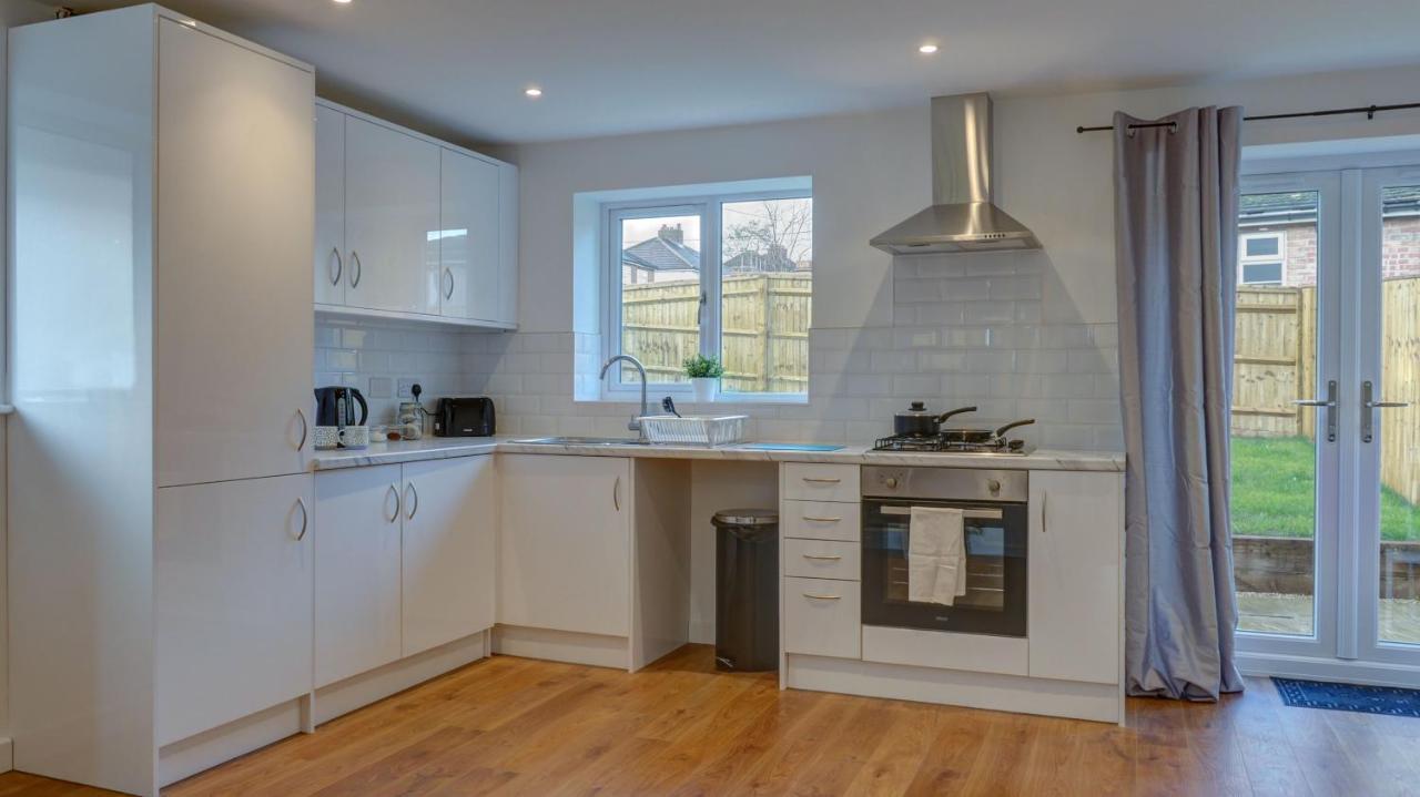 Апартаменты Didcot- Private Flat With Garden & Parking 04 Экстерьер фото