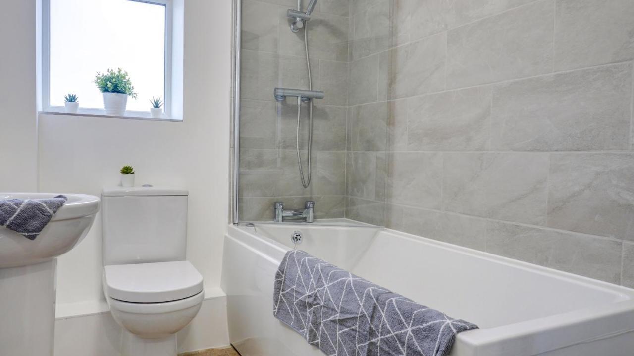Апартаменты Didcot- Private Flat With Garden & Parking 04 Экстерьер фото